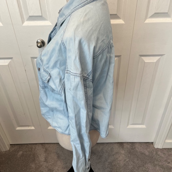 Harlow size M chambray top - Picture 5 of 10